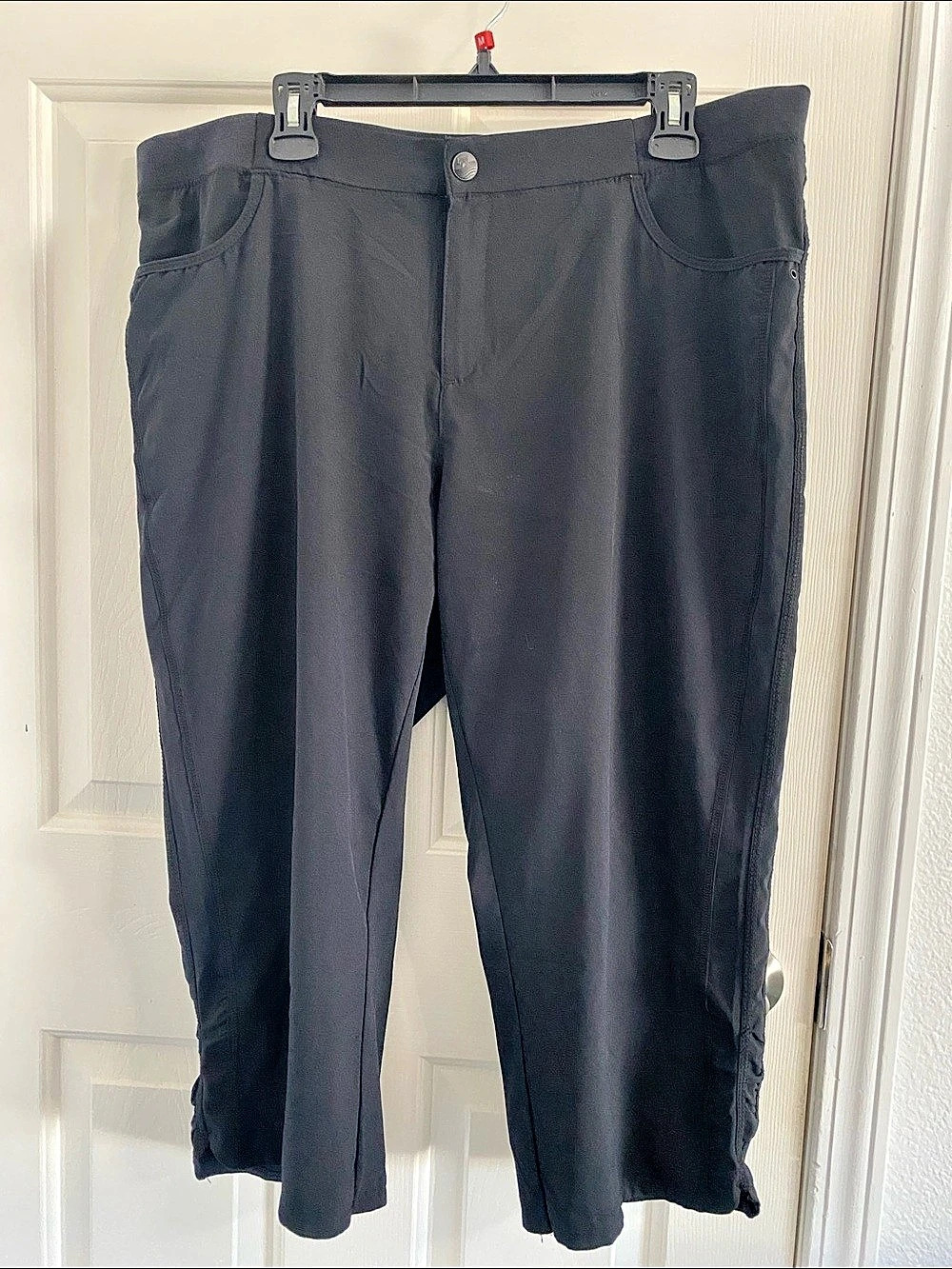 Lee Active Performance Ankle Pants in Black Size Medium Like New